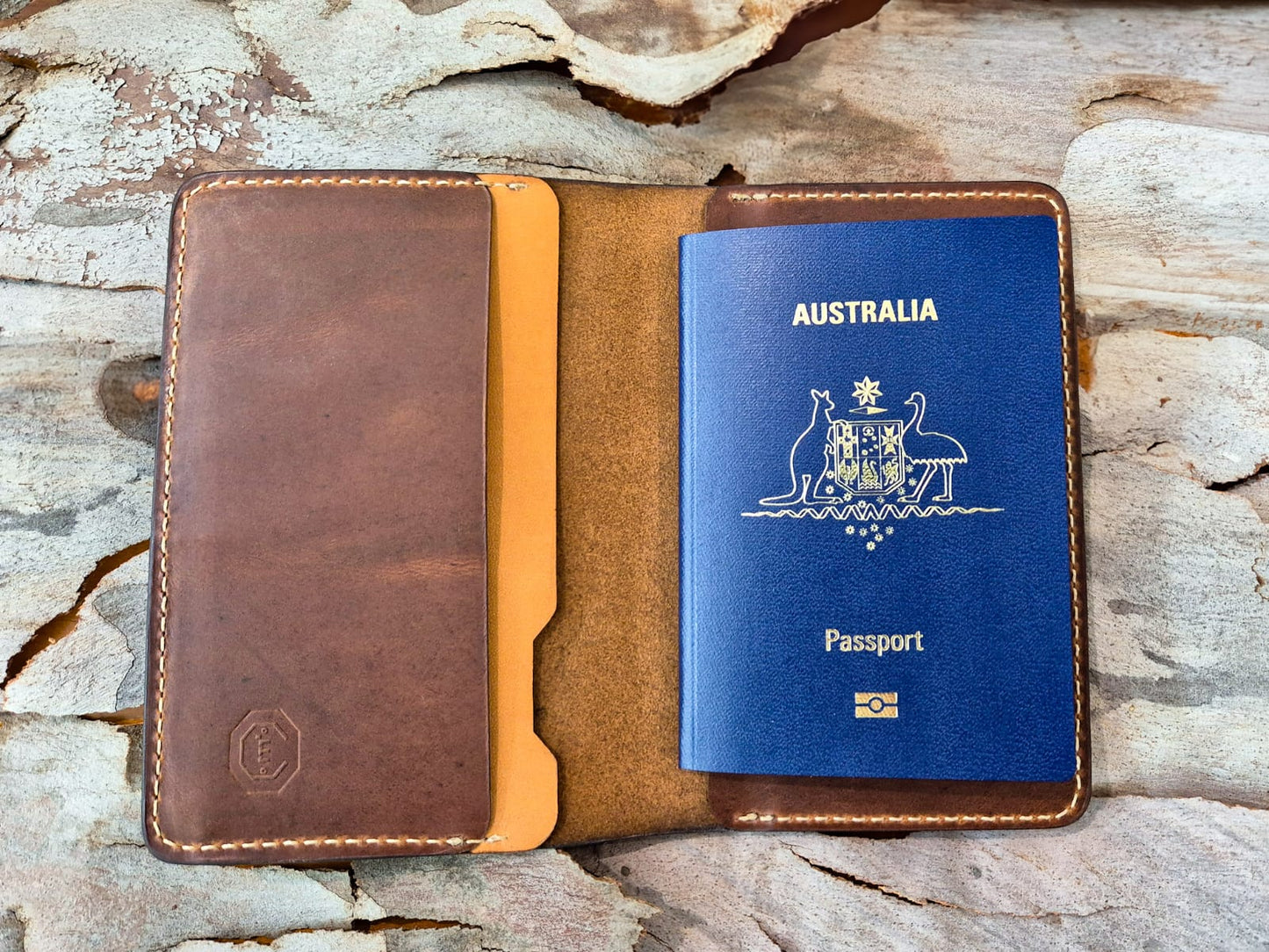 The Campbell: Fieldnote - Passport Slim Cover