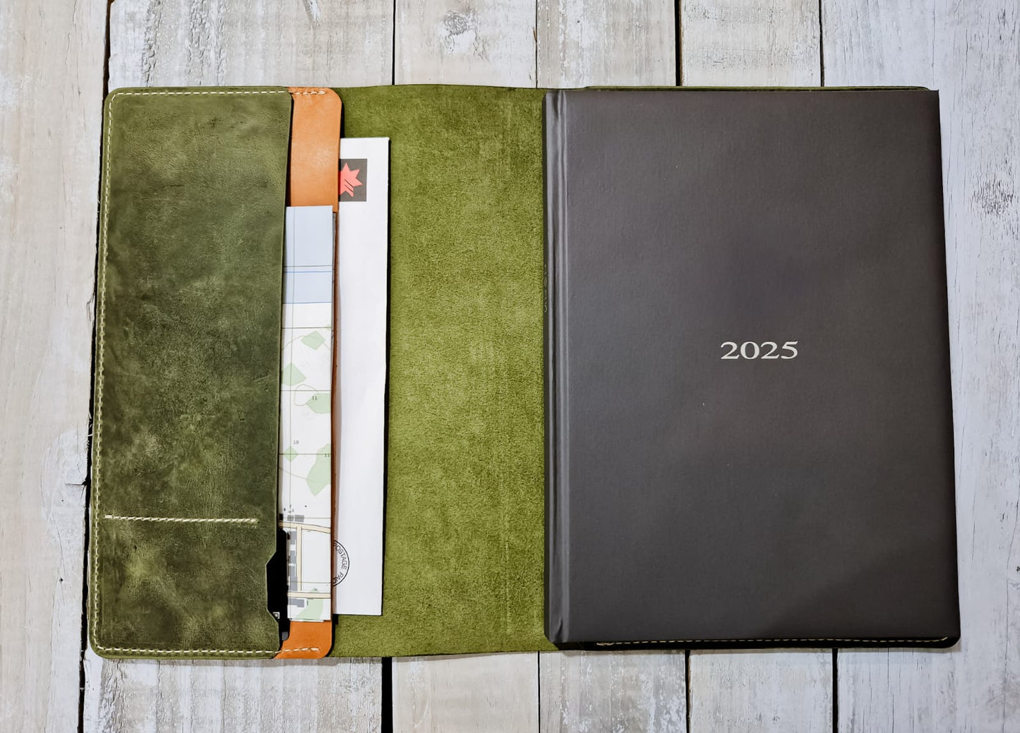 The Anglesea: A4 Slim Cover